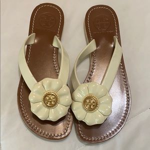 Cream beige off white Tory Burch sandals
